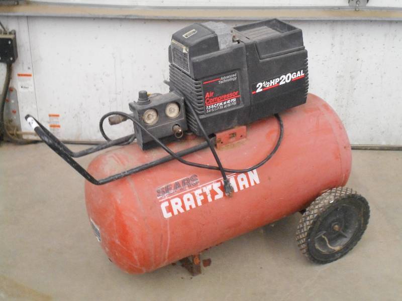 lot 20 image: Craftsman 2.5HP 20-Gallon Electric ...