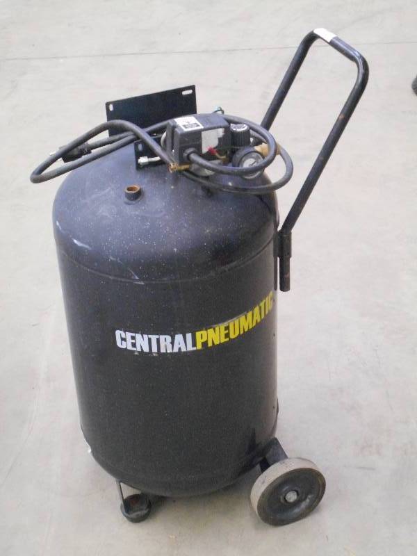 lot 34 image: Central Pneumatics 30-Gallon Air Co...
