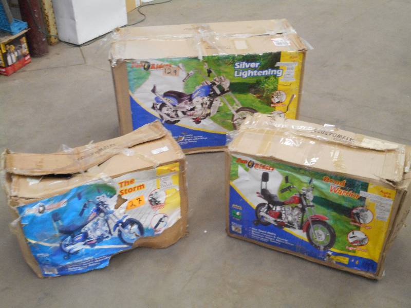 lot 65 image: Lot Of (3) Unused 6Volt & (1) 12Vol...