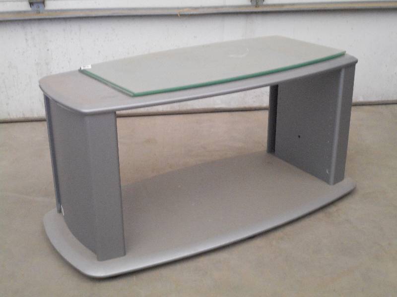 lot 95 image: Heavy Duty T.V. Stand With (2) Glas...