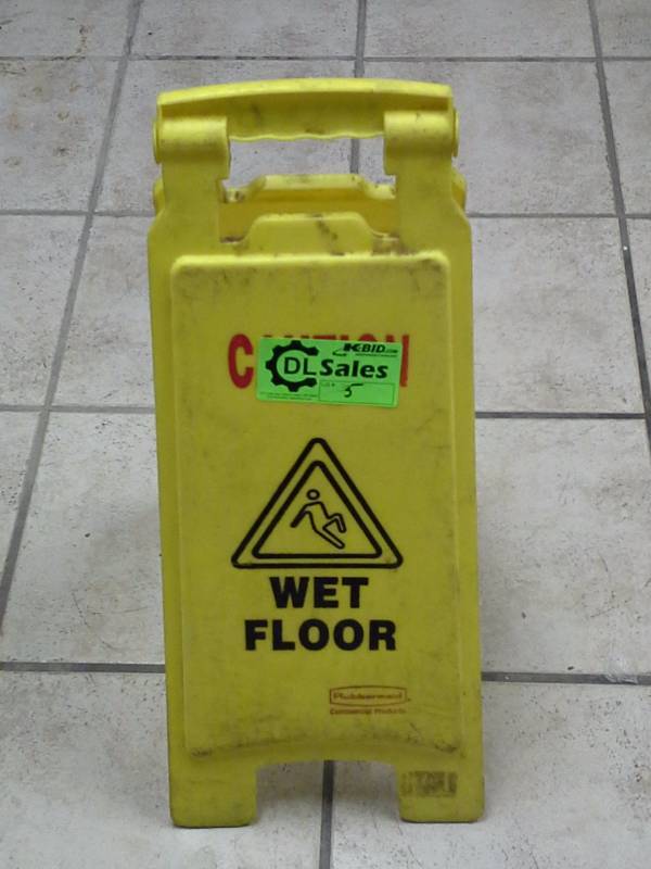 lot 5 image: Wet Floor Sign