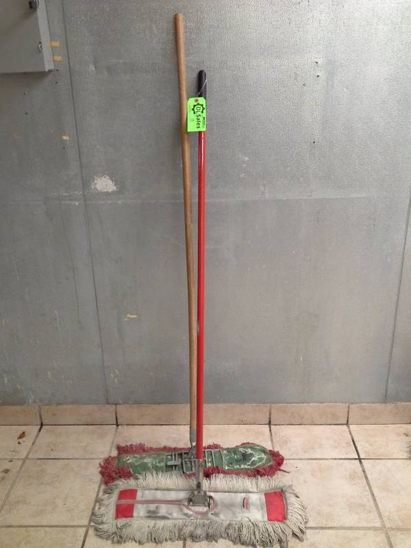 lot 13 image: 2 Dust Mops