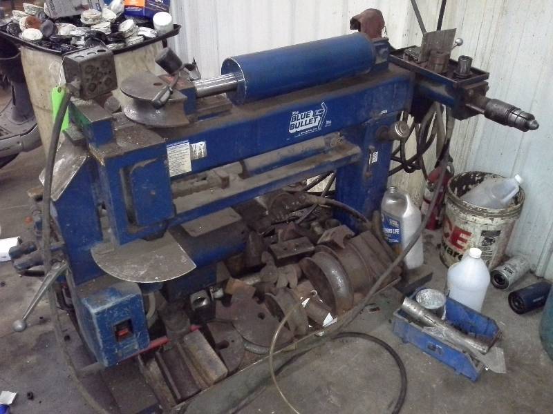 lot 61 image: Blue Bullet by Bend-Pak Heavy Duty  Pipe Bender
