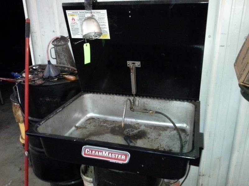 lot 62 image: FountainCleanmaster Insustrial Parts Cleaner