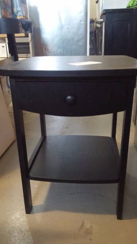 lot 11 image: 2 Matching Night stands in black oak finish