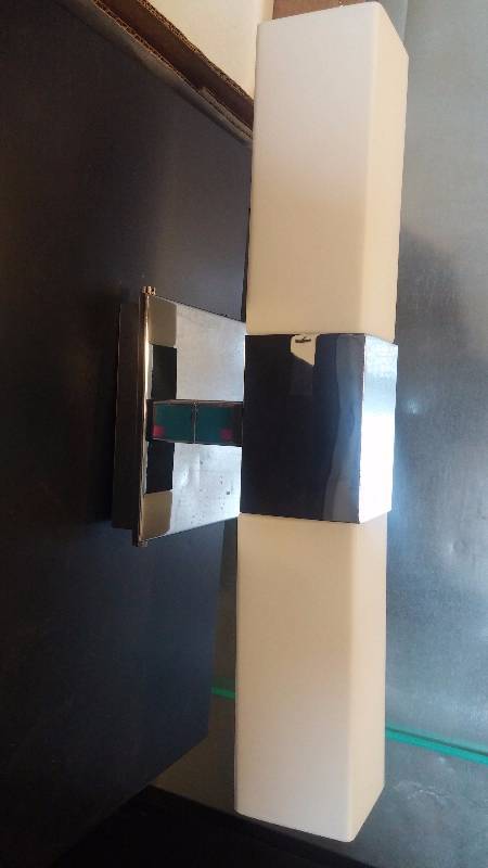 lot 36 image: Wall sconce with two lights and chrome finish