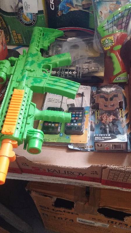 lot 66 image: Toy Lot 3