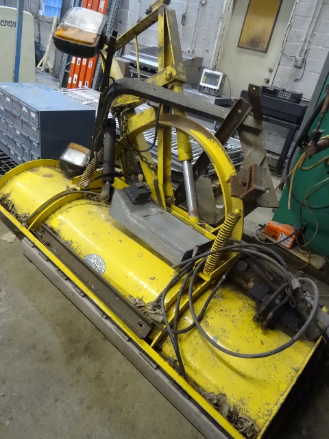 lot 10 image: Leo Snow Plow 78