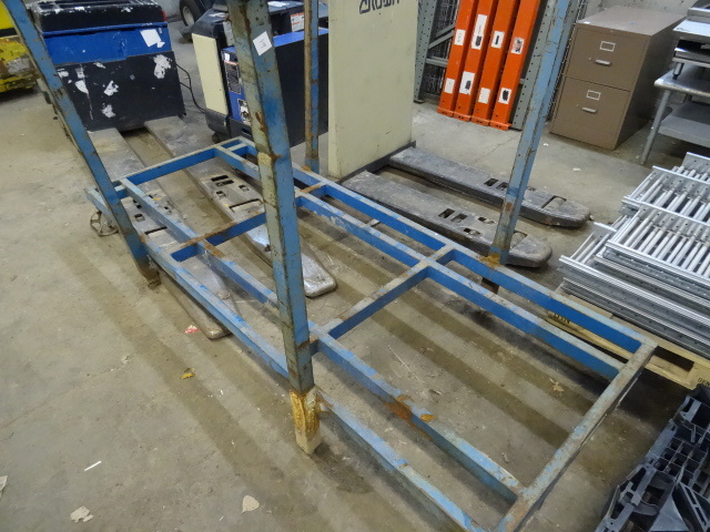 lot 19 image: Metal Material Rack 96 X 37