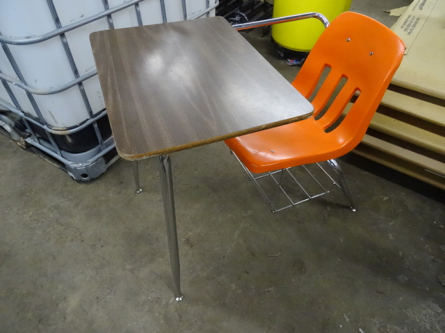 lot 32 image: 2 Metal Framed Student Desks