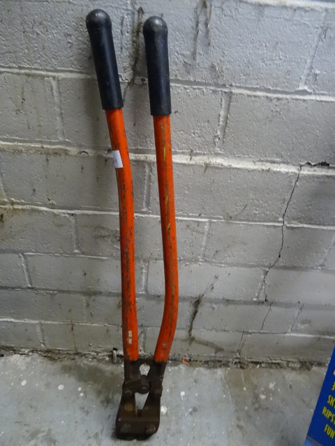 lot 64 image: Ridgid 36 Bolt Cutters