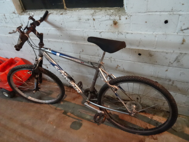 lot 74 image: Schwinn Ranger 2.6 Bicycle 21 Speed