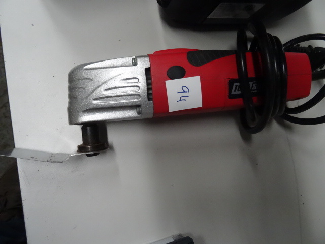 lot 94 image: Tool Shop Electric Scraper