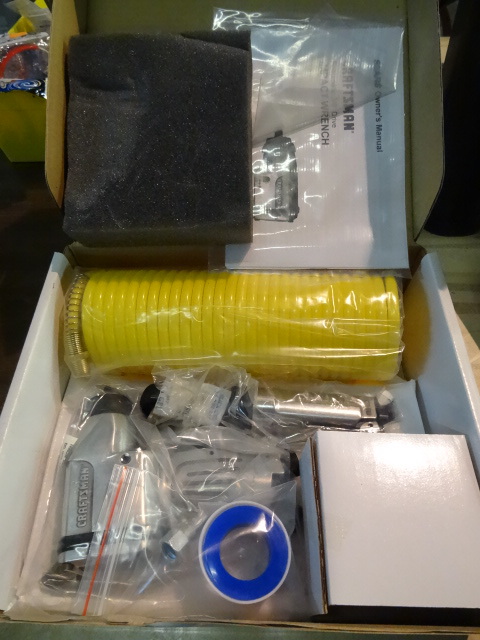 lot 119 image: Brand New Craftsman Air Tool Kit