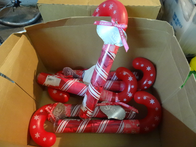 lot 128 image: Joe Boxer Panty Canes