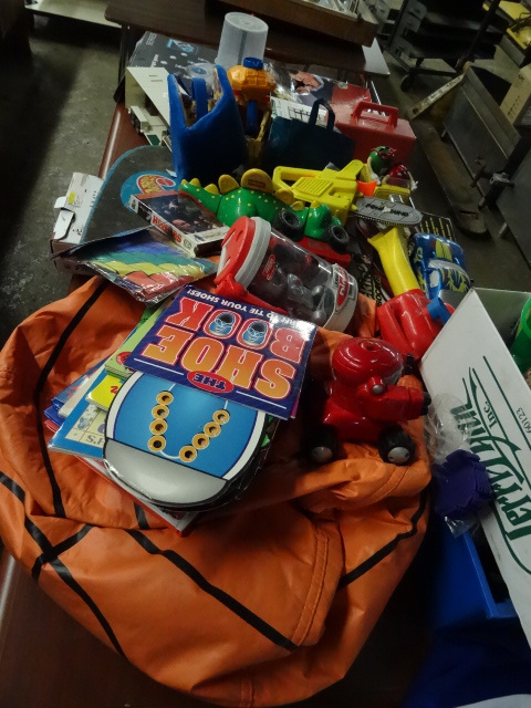 lot 152 image: Table Top Full of Kids Toys Buyer Takes All