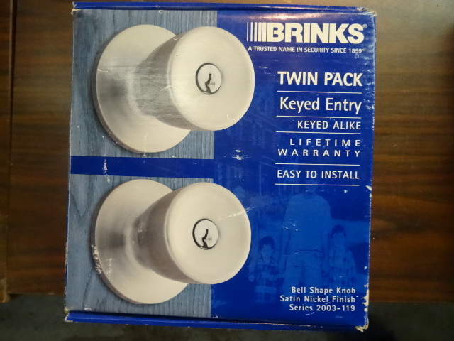 lot 161 image: Brinks Twin Pack Keyed Entry