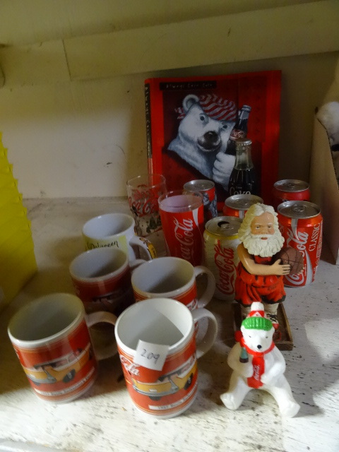 lot 209 image: Misc Coca Cola Collectibles