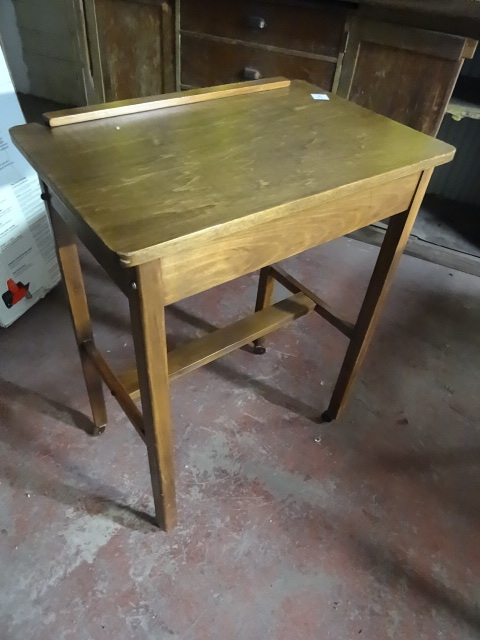 lot 229 image: School desk