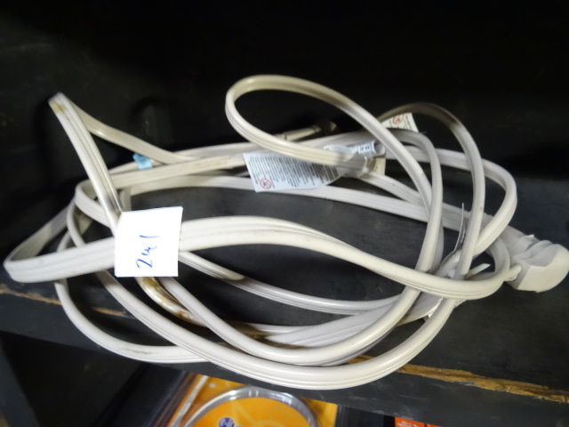 lot 241 image: Extension cords