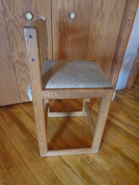 lot 4 image: Wood Chair With Spring Cushion