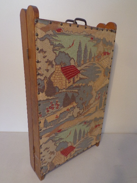 lot 56 image: Sewing Case Full Of Sewing Supplies