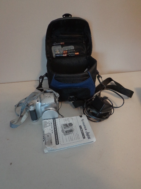 lot 78 image: Fuji Digital Camera