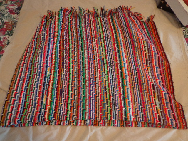 lot 102 image: Knitted Blanket