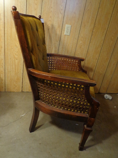 lot 121 image: Wood Chair