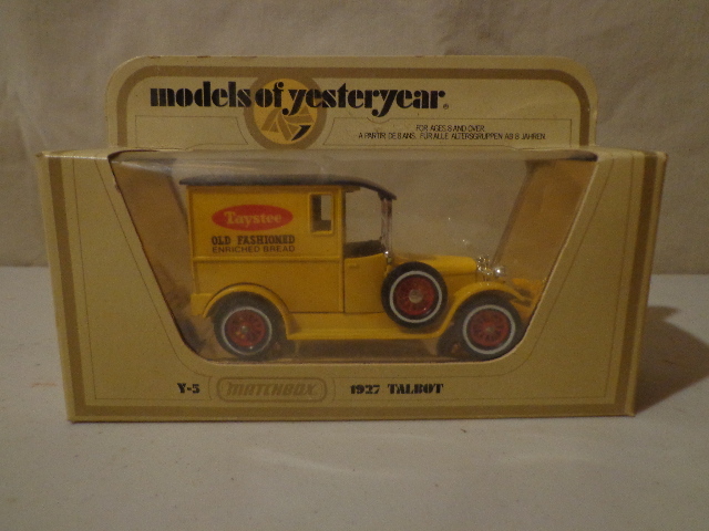lot 143 image: Vintage Match Box Taystee Bread Truck