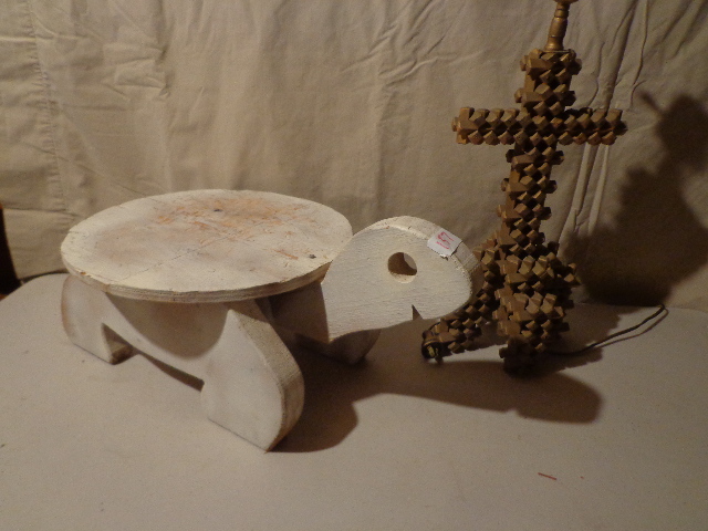 lot 157 image: Turtle Plant Stand & Homemade Lamp