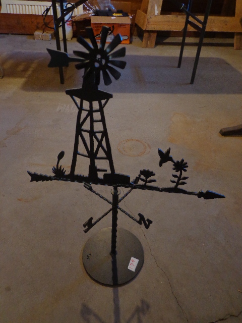 lot 179 image: Metal Weather Vein