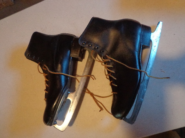 lot 184 image: Aerflyte Hockey Skates