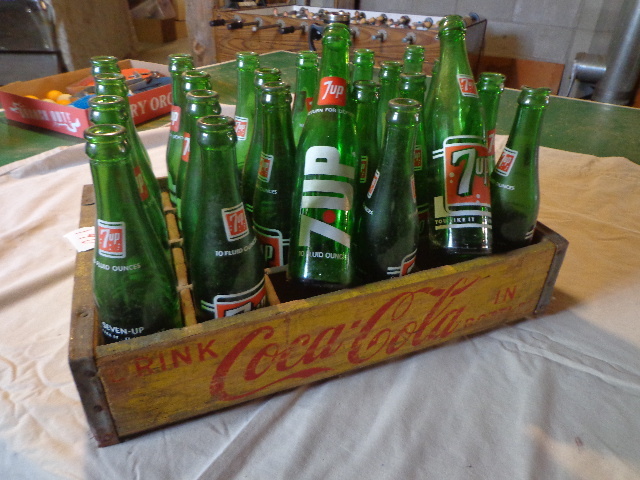 lot 190 image: Wooden Coke Create With 24 7 Up Bottles