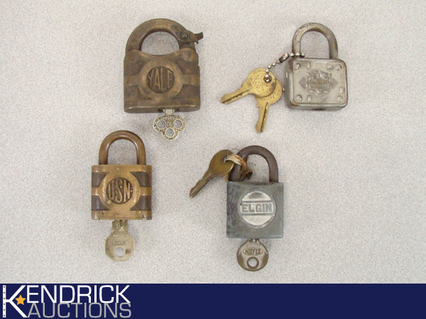 4 AntiqueVintage Padlocks with Keys