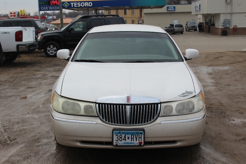 2001 Lincoln Town Car Signature Series