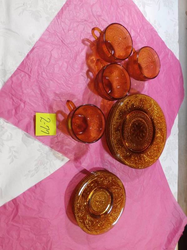 TIARA GLASSWARE