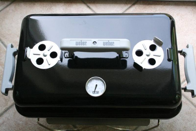 Weber 121020 GoAnywhere Charcoal Grill NEW