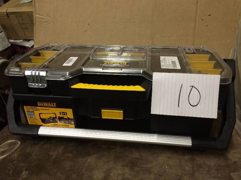 DEWALT 24 in. Tote with Organizer Model # DWST24075 NEW