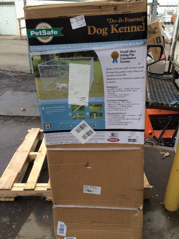 Fencemaster 7.5 ft. x 7.5 ft. x 4 ft. Boxed Kennel Model # 75754 New