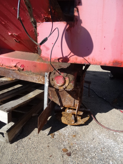 Western salt sand spreader. Briggs 8.5 HP motor. Fits in back of a 8 pickup box. Comes with cab controller. Used during 2014 to 2015 snow season. Engine is stuck due to sitting.