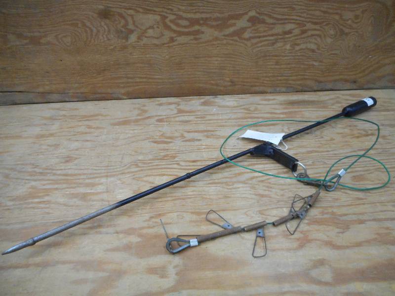 lot 12 image: Heavy Duty River Fishing Rod Holder...