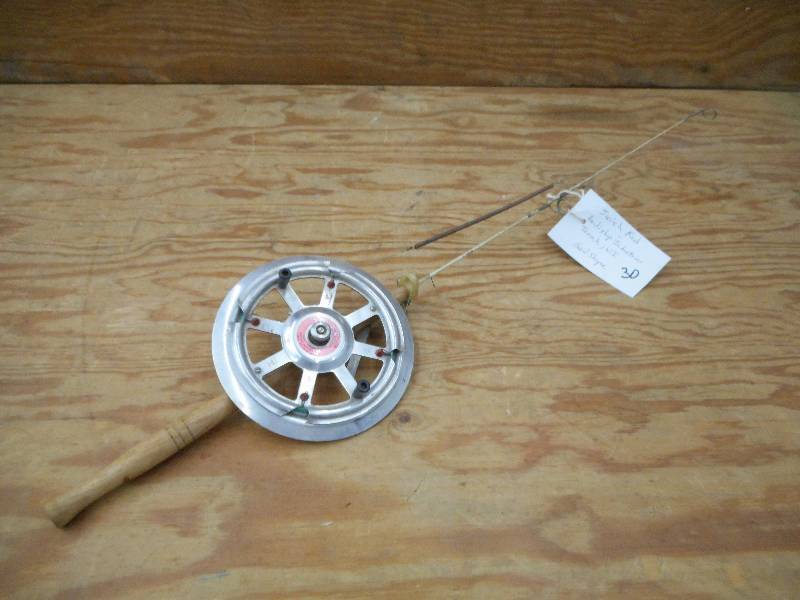 lot 30 image: Swish Rod Fishing Rod, Vintage ...