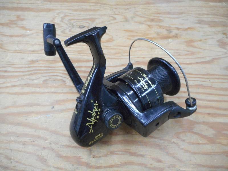 lot 47 image: Shakespeare Alpha 070 Reel, Broken ...