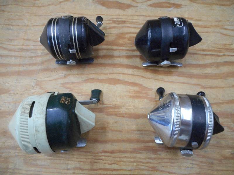 lot 82 image: Lot Of (4) Zebco Reels ...