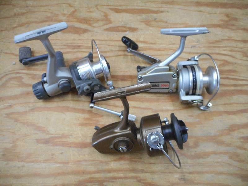 lot 83 image: Lot Of (3) Zebco Reels ...