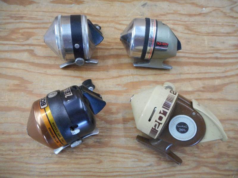 lot 84 image: Lot Of (4) Zebco Reels ...