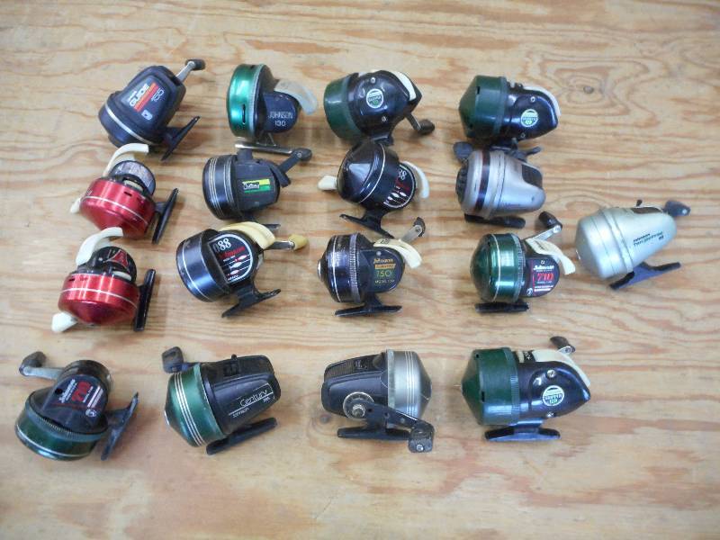 lot 87 image: Lot Of (17) Johnson Reels For Parts...