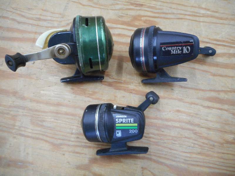 lot 89 image: Lot Of (3) Johnson Reels ...