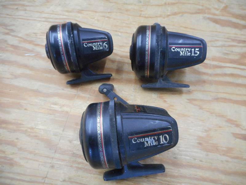 lot 91 image: Lot Of (3) Johnson Reels ...